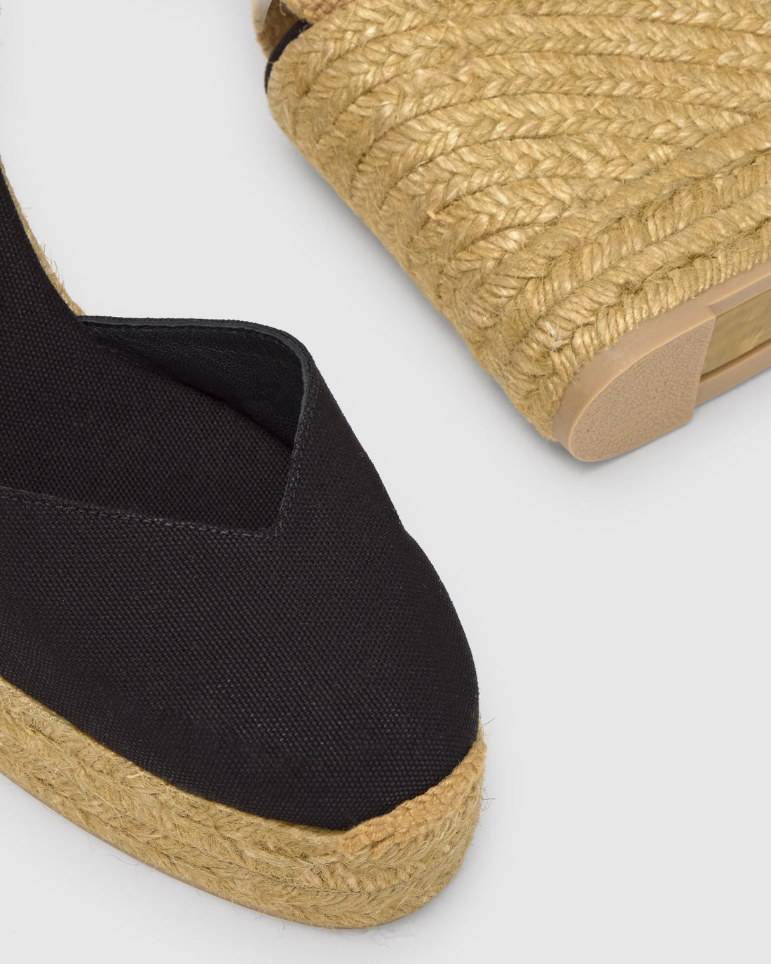 Chiara T 8ED Negro Wedge Espadrille