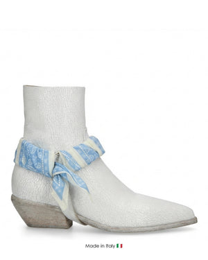 E4920 Boots Crack White