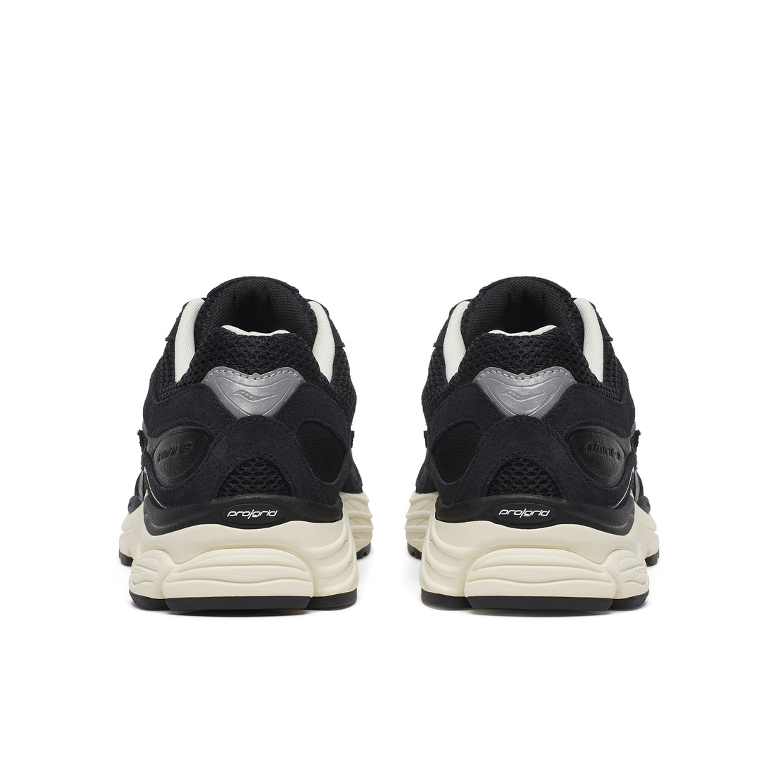 M Progrid Omni 9 Black/Cream Mesh/Suede