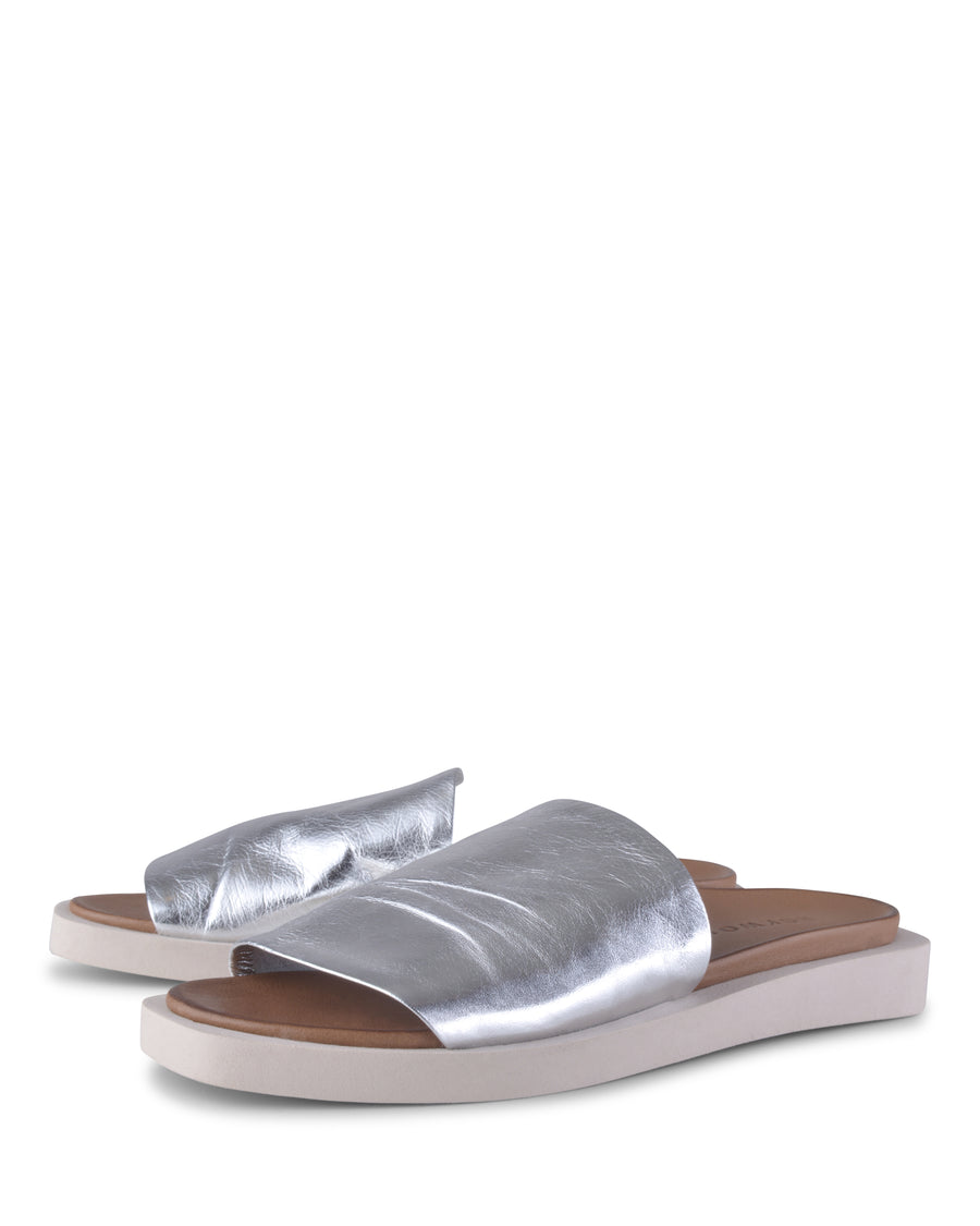 Bree Silver Leather